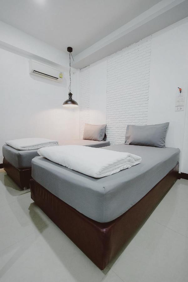 Pine Cafe'&Bed Phra Nakhon Si Ayutthaya Exterior foto