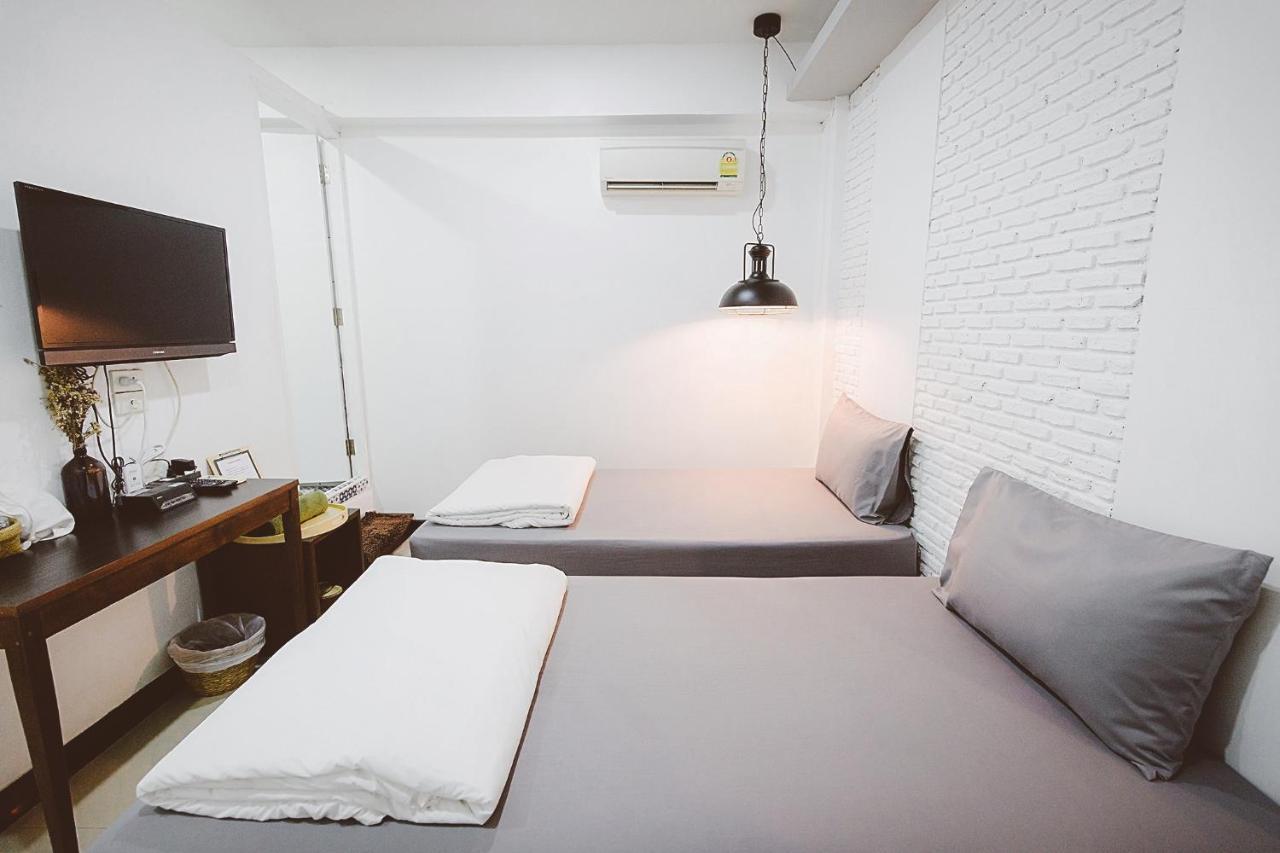 Pine Cafe'&Bed Phra Nakhon Si Ayutthaya Exterior foto