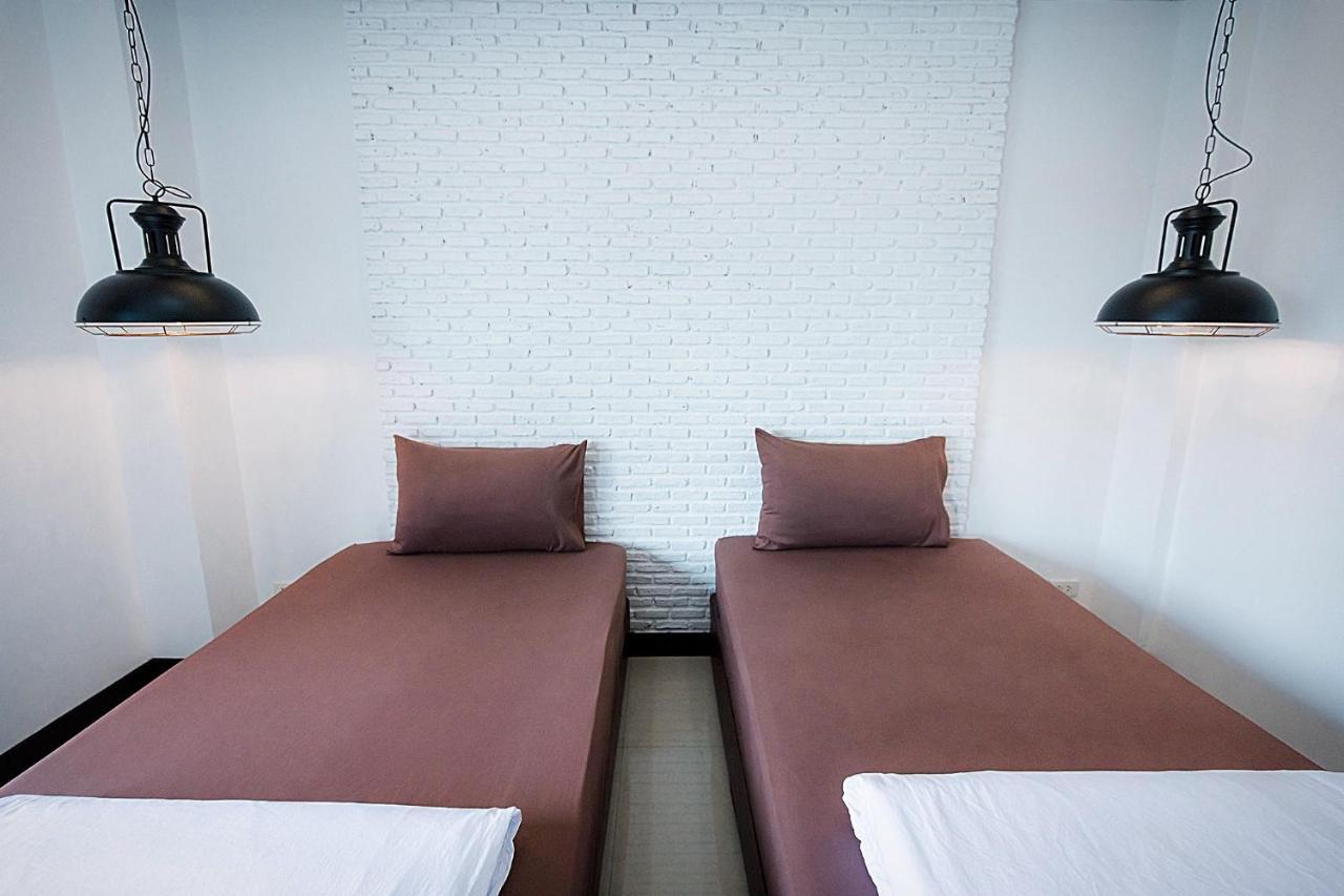 Pine Cafe'&Bed Phra Nakhon Si Ayutthaya Exterior foto