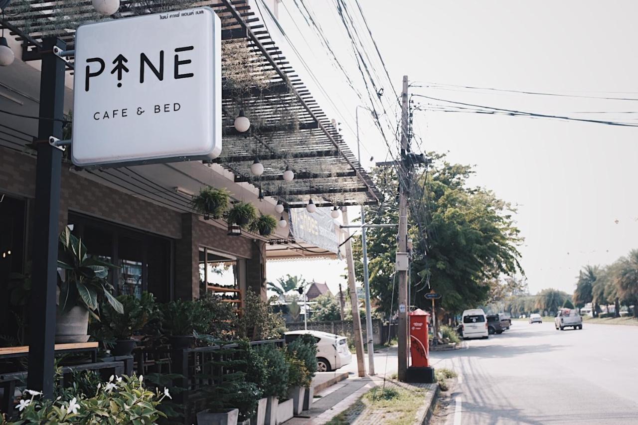 Pine Cafe'&Bed Phra Nakhon Si Ayutthaya Exterior foto